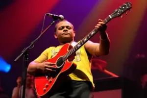The Rock canta samba